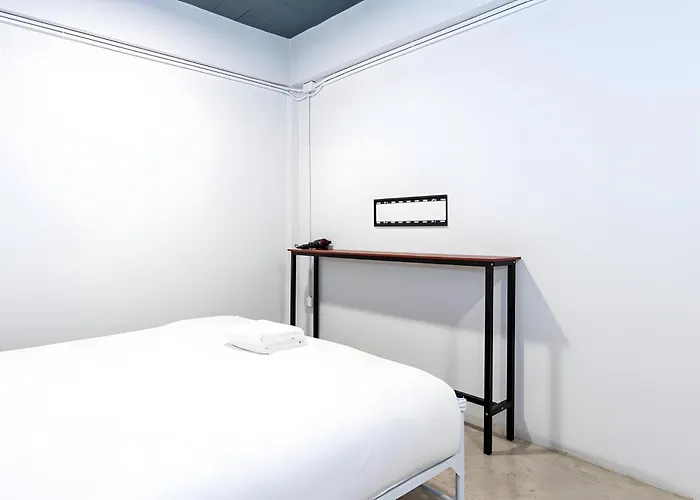 Yellow Place Sukhumvit Soi 2 - เยลโล เพลส สุขุมวิทซอย 2 * Bangkok