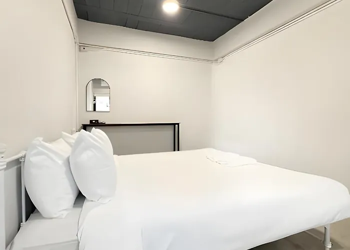 Yellow Place Sukhumvit Soi 2 - เยลโล เพลส สุขุมวิทซอย 2 Apartment Bangkok
