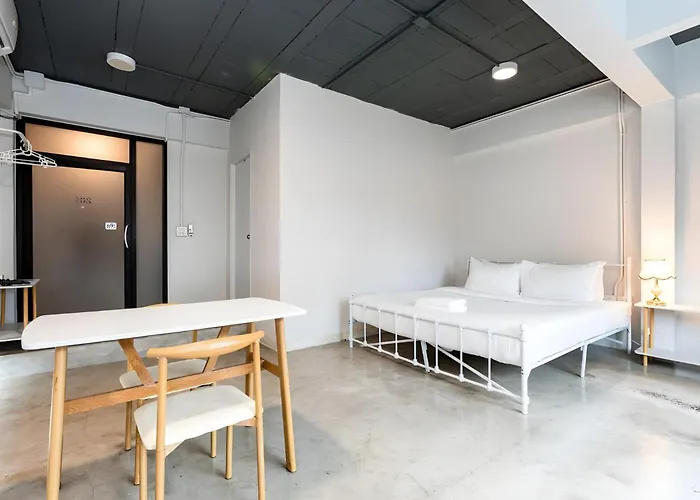 Yellow Place Sukhumvit Soi 2 - เยลโล เพลส สุขุมวิทซอย 2 Apartment Bangkok