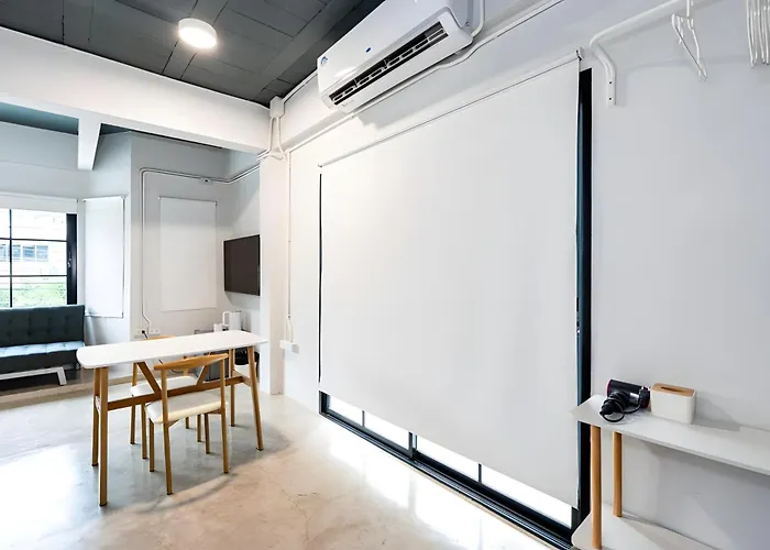Yellow Place Sukhumvit Soi 2 - เยลโล เพลส สุขุมวิทซอย 2 Apartment *