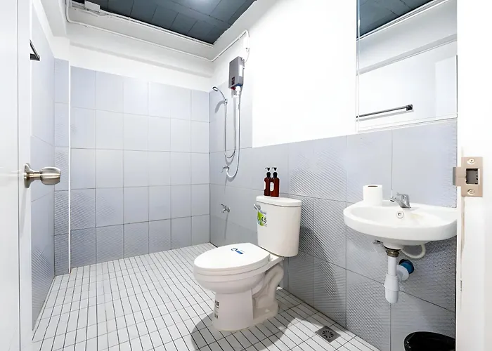 Yellow Place Sukhumvit Soi 2 - เยลโล เพลส สุขุมวิทซอย 2 Apartment *