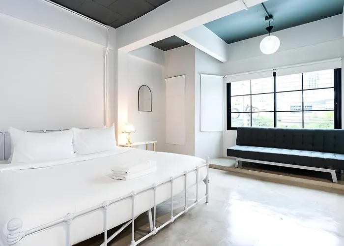 Yellow Place Sukhumvit Soi 2 - เยลโล เพลส สุขุมวิทซอย 2 * Bangkok