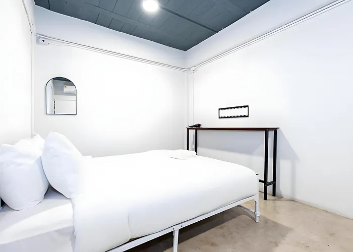 Yellow Place Sukhumvit Soi 2 - เยลโล เพลส สุขุมวิทซอย 2 *