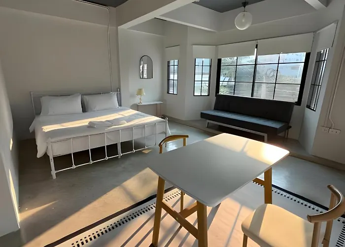 Yellow Place Sukhumvit Soi 2 - เยลโล เพลส สุขุมวิทซอย 2 * Bangkok