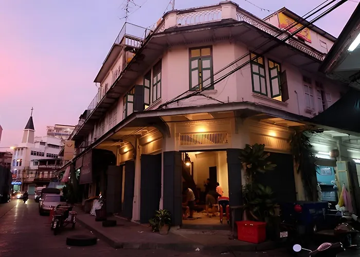 Yellow Place Sukhumvit Soi 2 - เยลโล เพลส สุขุมวิทซอย 2 Apartment *